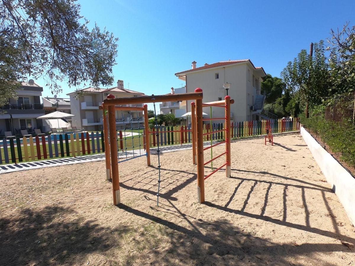Finikas Garden Beach Resort Nikiti Eksteriør billede