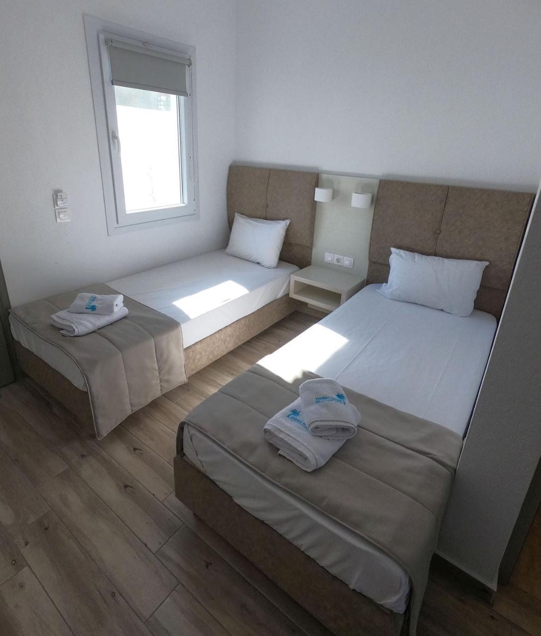 Finikas Garden Beach Resort Nikiti Eksteriør billede