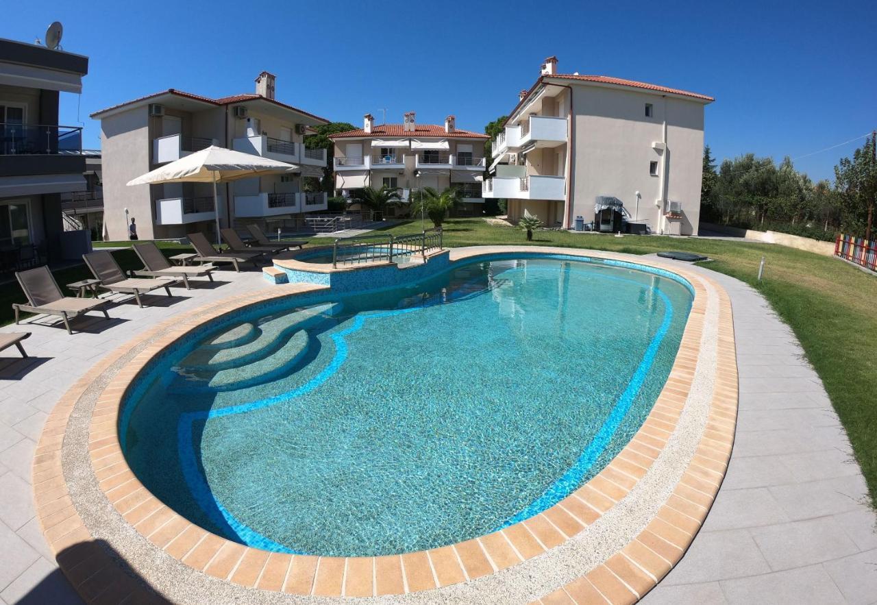 Finikas Garden Beach Resort Nikiti Eksteriør billede